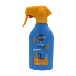 NIVEA SUN Protegeix &...