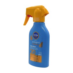 NIVEA SUN Protegeix &...